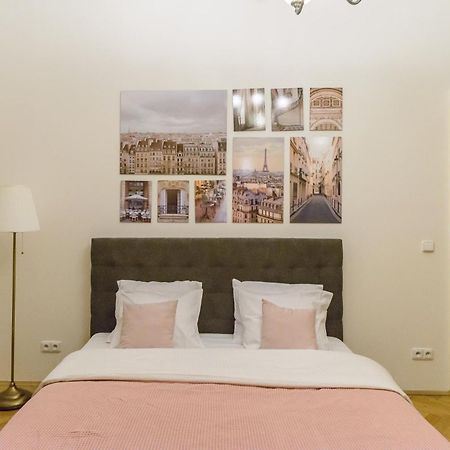 Cozy Apartment Near Stefanikuv Most Praha Bagian luar foto